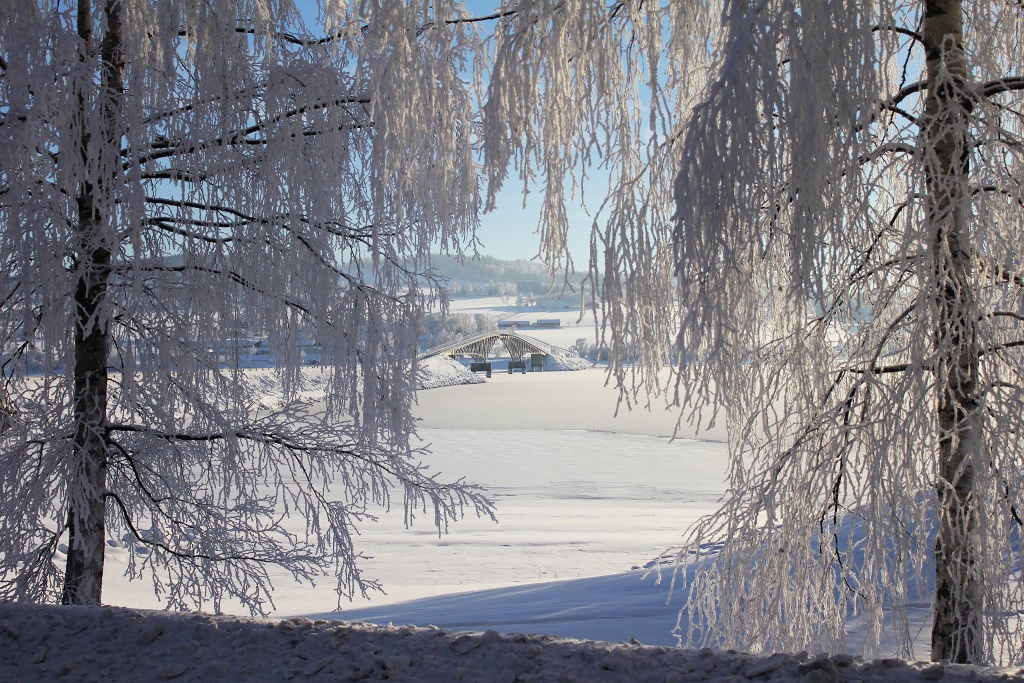 Midt i Mjøsa – midt på vinteren - VisitSjusjøen - Offisiell ...